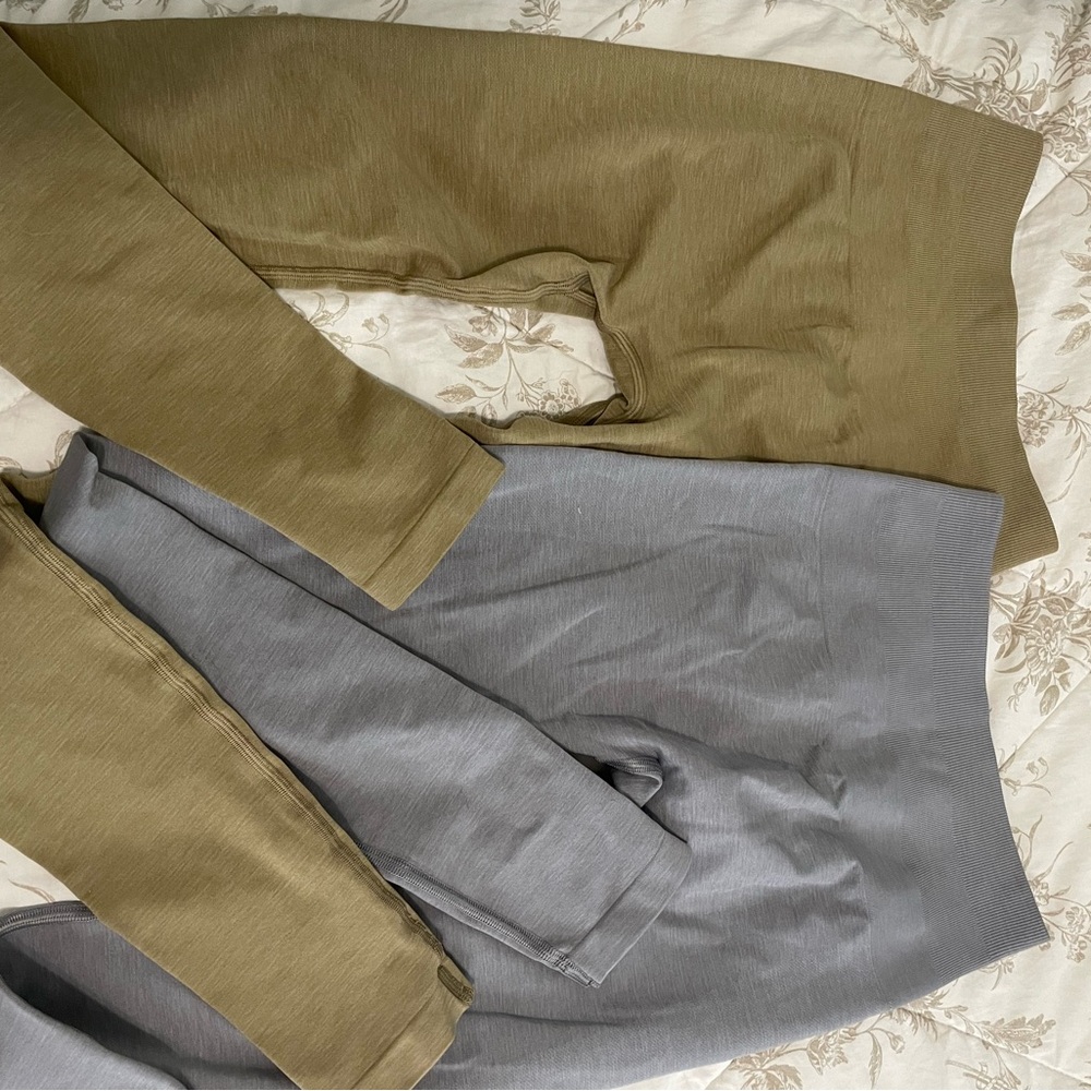 Alphalete Gray and Tan Leggings for Everyday Comfort - Picture 5 of 5